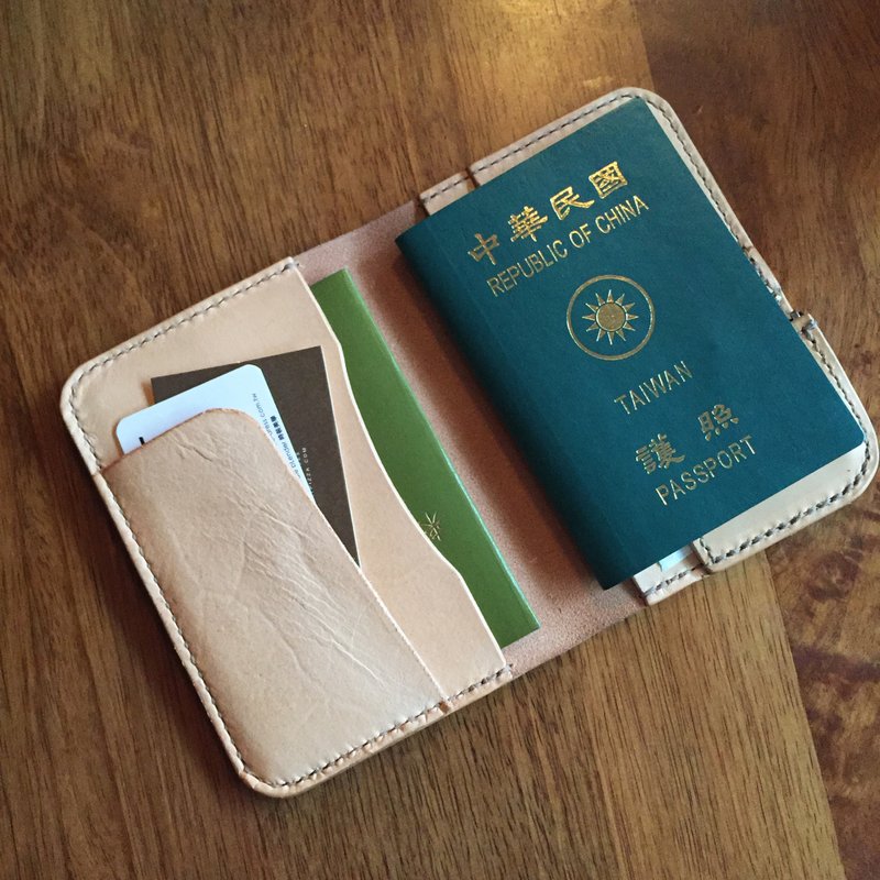 88Tailors 手工 本色植鞣革 護照夾 - 護照夾/護照套 - 真皮 卡其色