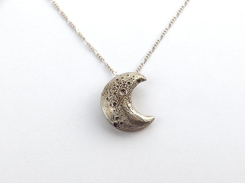 Meniscus silver pendant / moonlight / moon / planet - Necklaces - Other Metals White