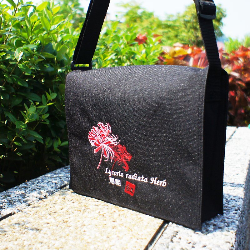 [] Matsu delicate embroidered flowers bag Stone garlic dorsal _ Bana - Messenger Bags & Sling Bags - Thread Black