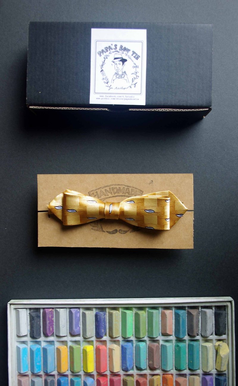 Papa's Bow Tie- 古董布花領帶改製手工領結-金色的河流 -slim - 領帶/領帶夾 - 其他材質 金色