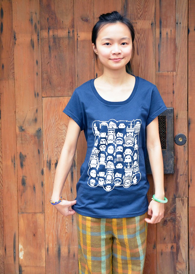 Organic cotton T-shirt female version Organic T-shirt people X people_ fair trade - เสื้อยืดผู้หญิง - ผ้าฝ้าย/ผ้าลินิน สีน้ำเงิน