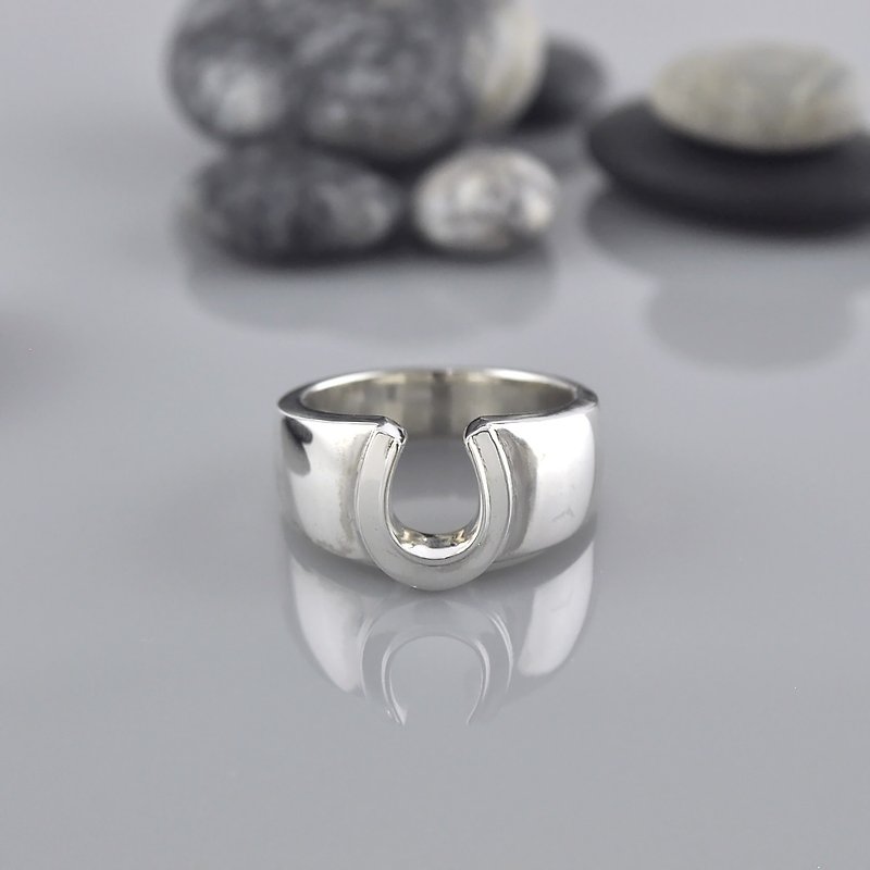 Sterling Silver Horseshoe Ring - แหวนทั่วไป - เงินแท้ สีเงิน