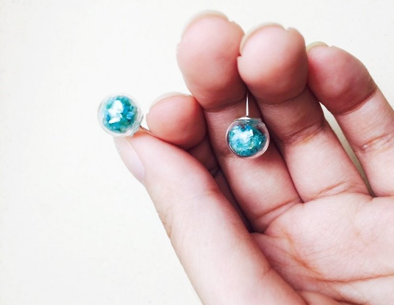 玻璃球貝殼砂耳環 - 綠松 流光 - Turquoise - 耳環/耳夾 - 玻璃 藍色