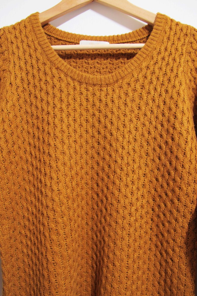 Wahr_ full twist sweater - สเวตเตอร์ผู้ชาย - วัสดุอื่นๆ สีทอง