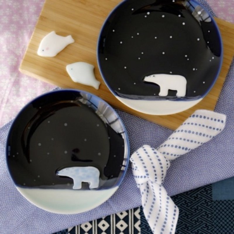 三浅陶瓷|原创设计 雪国精灵  白熊青熊一对儿  点心盘生日礼物创意咖啡碟子