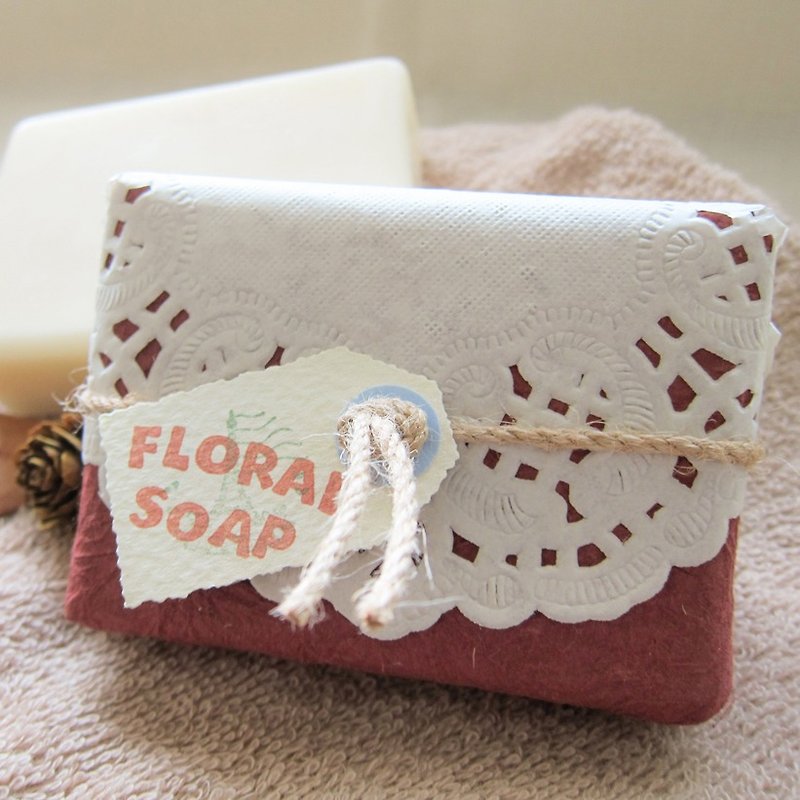 【FLORAL】羊毛脂皂系列-洋甘菊羊毛脂皂 140g - 沐浴露/番梘 - 其他材質 黃色