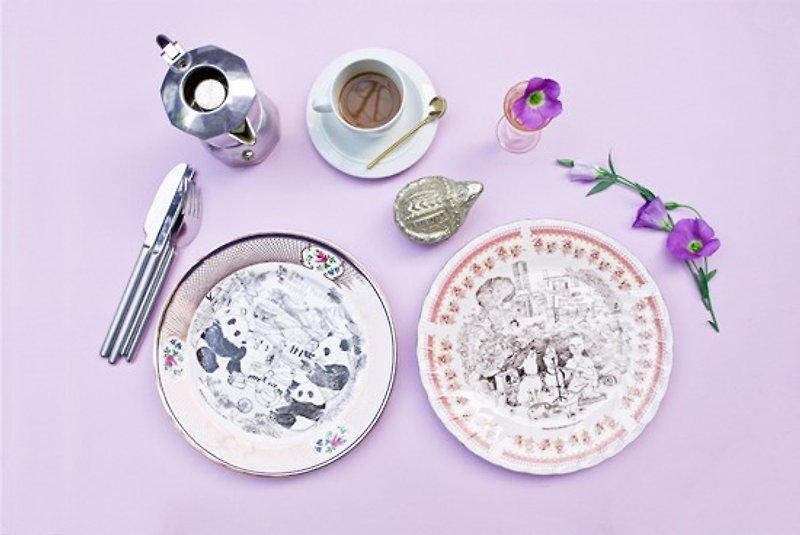 <The most beautiful at the moment> series dinner plate plate / hero will not come DON'T WAIT FOR THE HERO - Small Plates & Saucers - Other Materials 