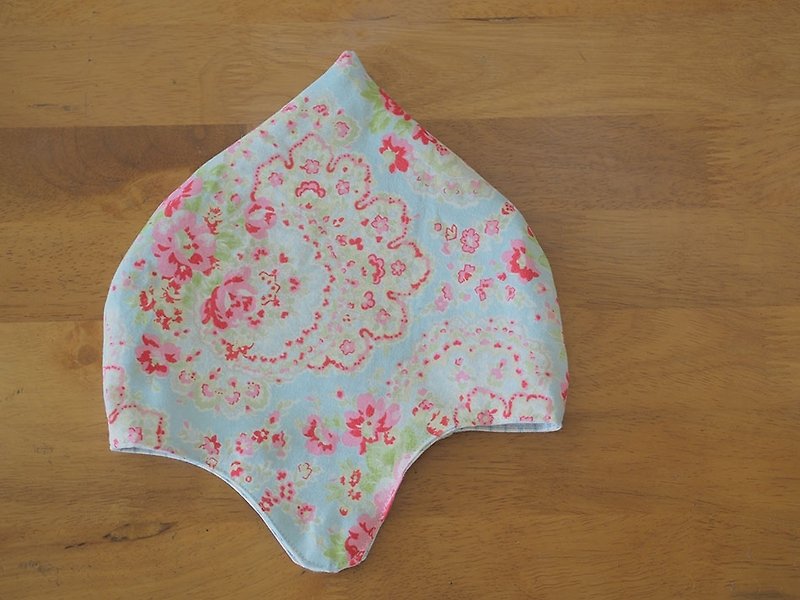 British spring blossoming. Baby hat - Bibs - Other Materials Pink