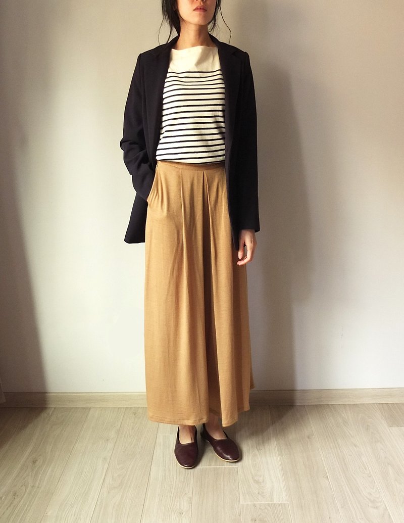 Khaki camel pleated wide skirt (with one piece left) - Women's Pants - Wool 