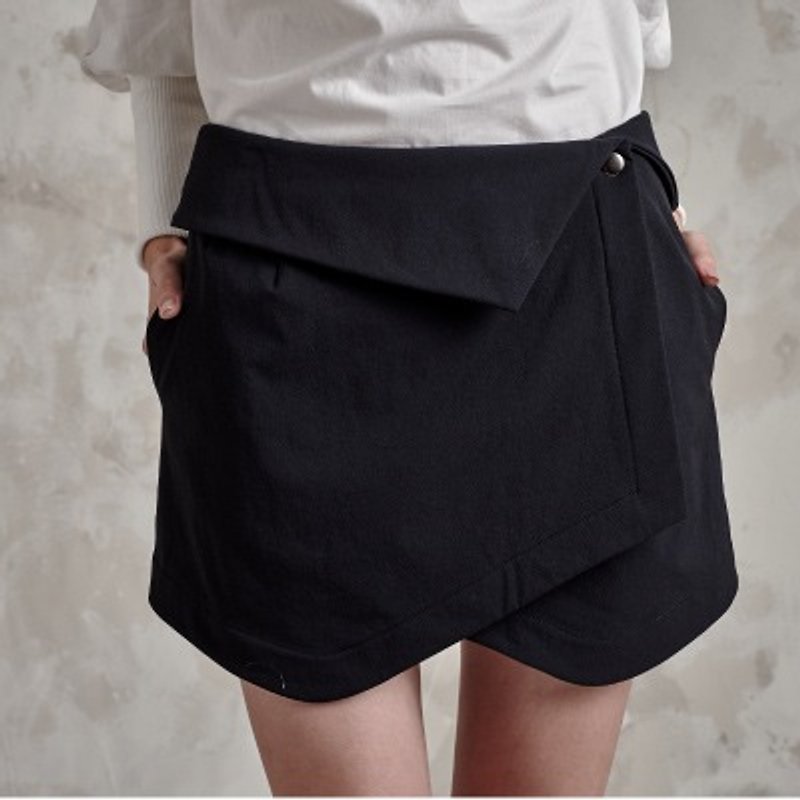 作品Aラインのスカートを回し - スカート - その他の素材 ブラック