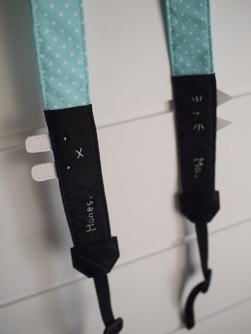 hairmo. Pairs of white rabbit and cat dual-back camera straps-black + green dots (normal) - Cameras - Other Materials Black