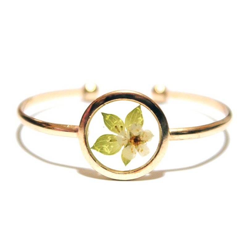 REVERIE JEWELLERY - Golden Frame Bangle (transparent pressedflower bracelet) - สร้อยข้อมือ - โลหะ สีทอง