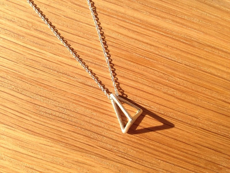 Minifeast銀飾｜立方三角純銀項鍊 - 項鍊 - 其他金屬 