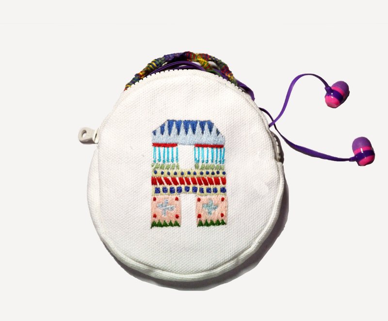 ●Neat-O●手工刺繡字母小零錢包 (可客製 自選字母) - 零錢包/小錢包 - 繡線 白色