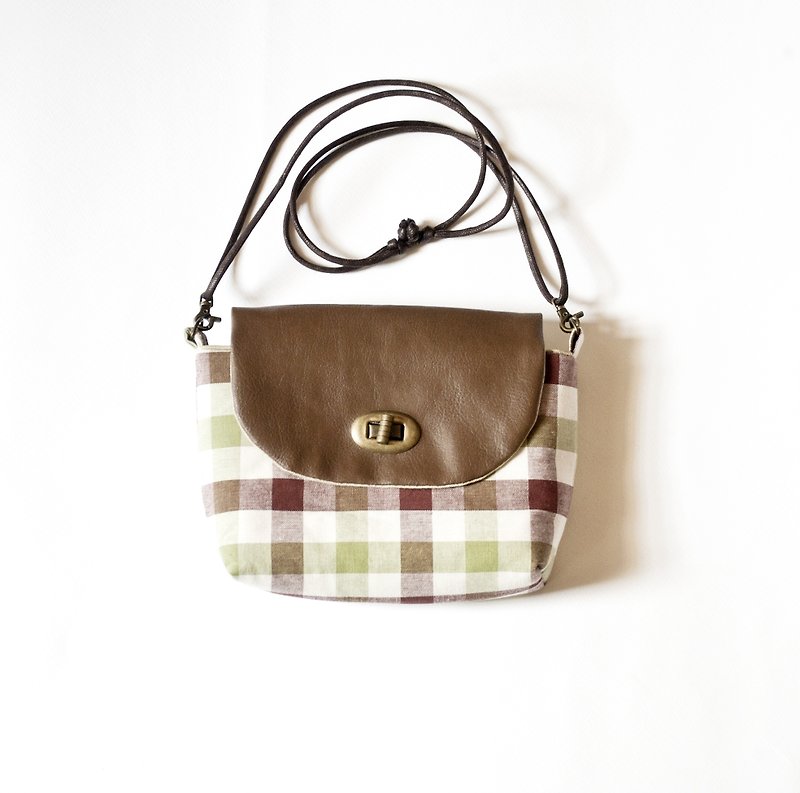 Shoulder bag / Universal bag / camera bag - grass-green plaid - กระเป๋ากล้อง - วัสดุอื่นๆ สีเขียว