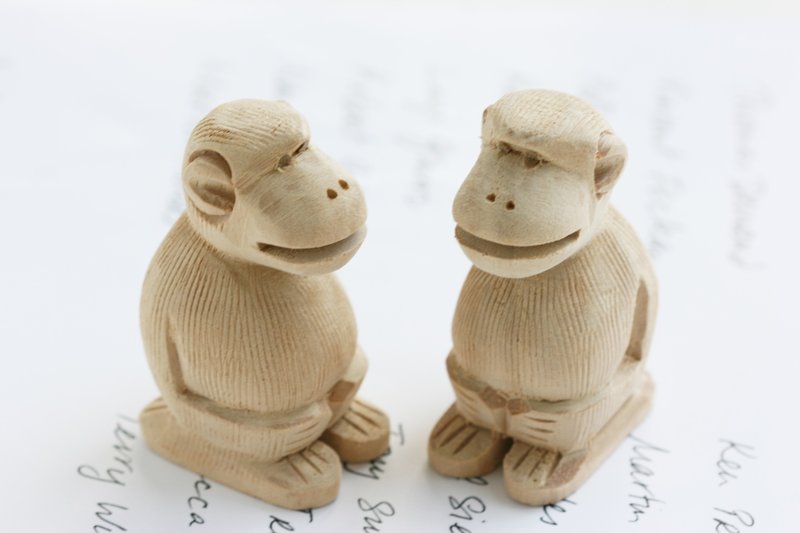 手工刻製 木作 大嘴猴名片座 (兩隻一組) Monkey Name Card Holder - 文件夾/資料夾 - 木頭 咖啡色