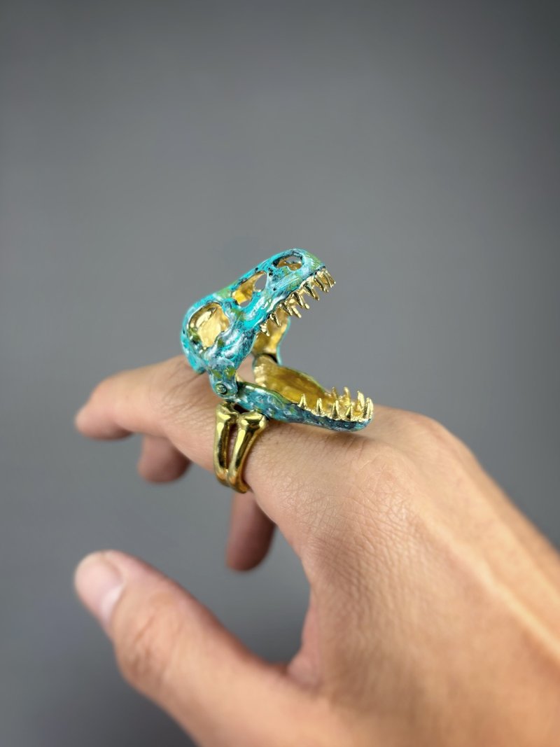 Patina T-Rex Dinosaur Skull Ring. Jurassic Ring. Available in 4 Colourways. - 戒指 - 其他金屬 