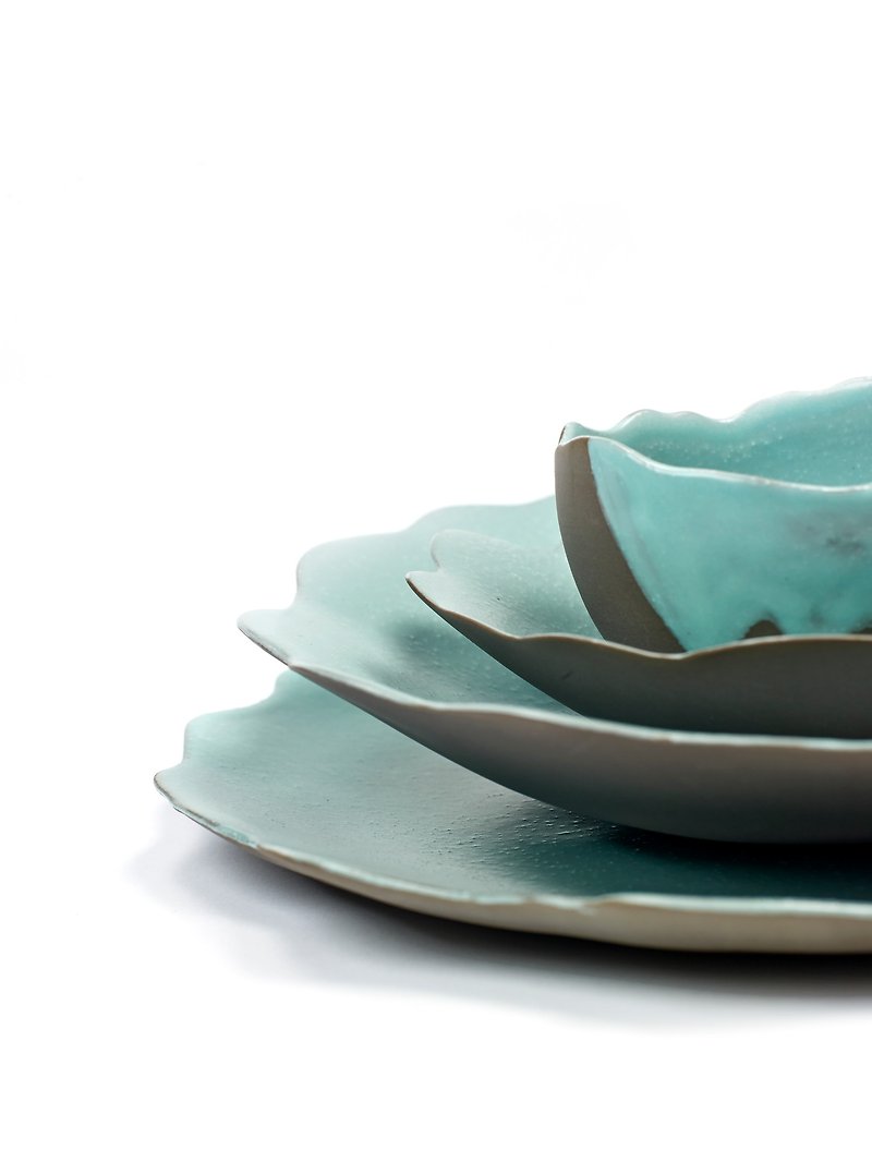 Dols & Martens Leaf Cup - Water Blue / Grass Green / Black - Teapots & Teacups - Other Materials Blue