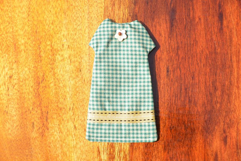 Feel Bookmarks - green plaid dress - Other - Other Materials Green