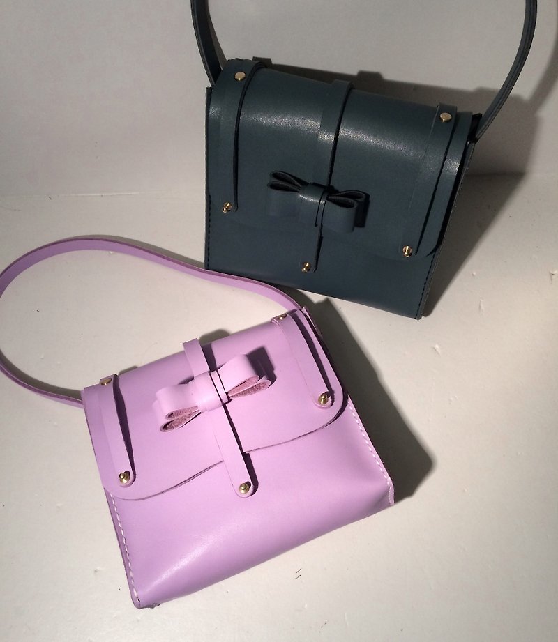 Zemoneni leather Lady shoulder bag in Purple color - กระเป๋าแมสเซนเจอร์ - หนังแท้ สีม่วง