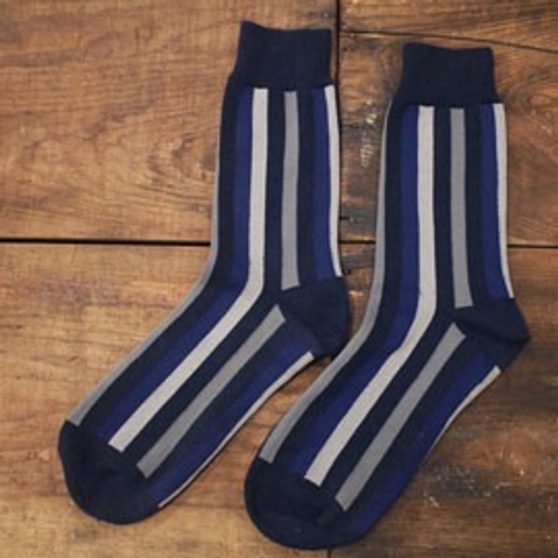 林果良品 直條紋紳士襪 藍x灰 - 襪子 - 棉．麻 多色