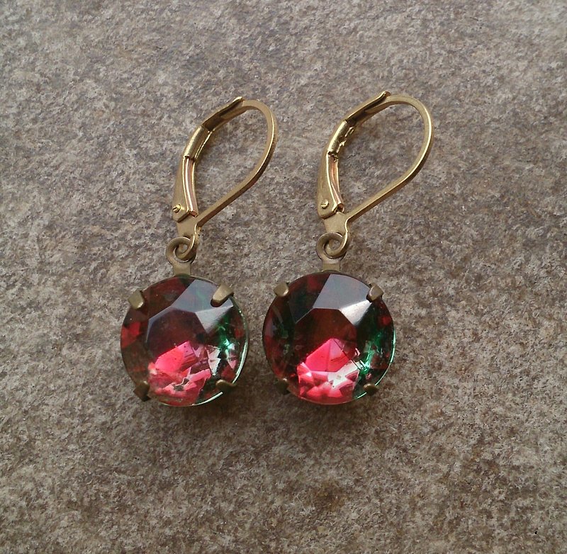 Round gorgeous refraction glass crystal earrings - Earrings & Clip-ons - Gemstone Red