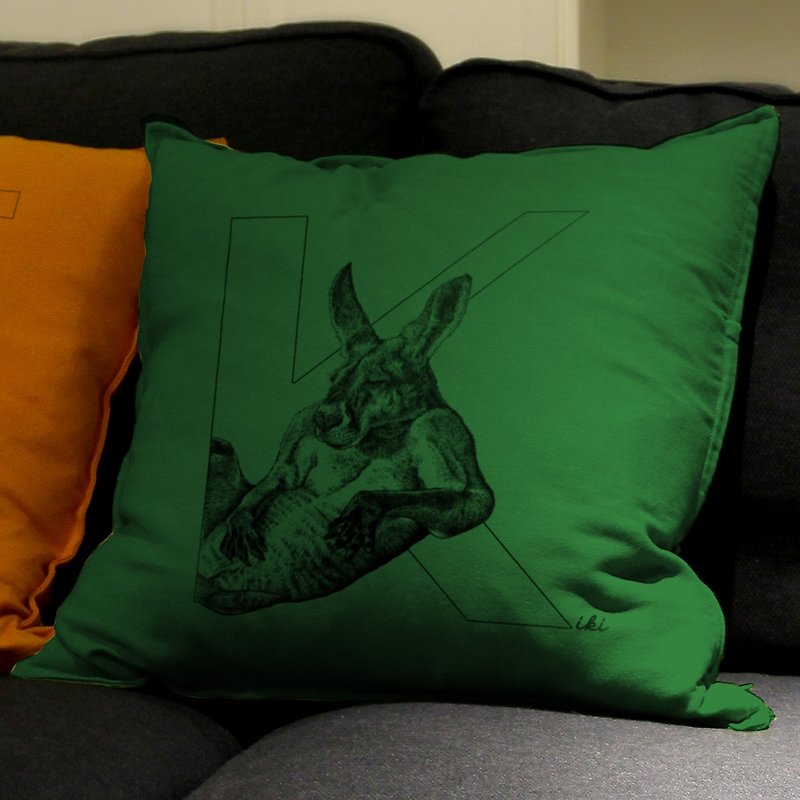 Kangaroo 袋鼠 手繪字母抱枕 - 枕頭/抱枕 - 棉．麻 多色