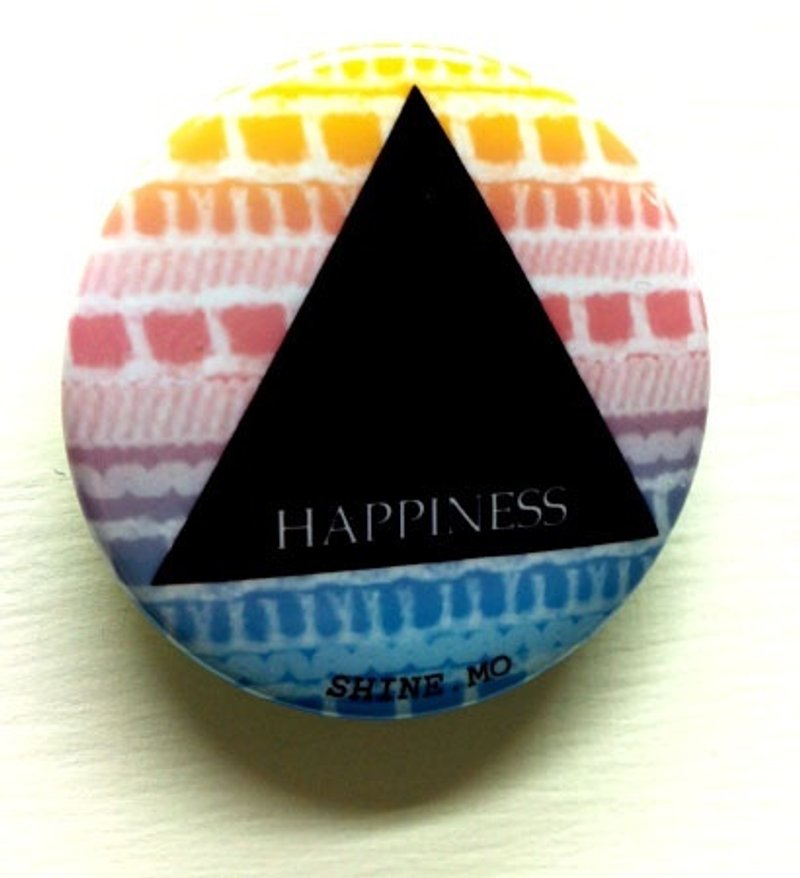 Shine.Mo三角系列胸章-Happiness幸福款 - 胸針 - 其他金屬 多色