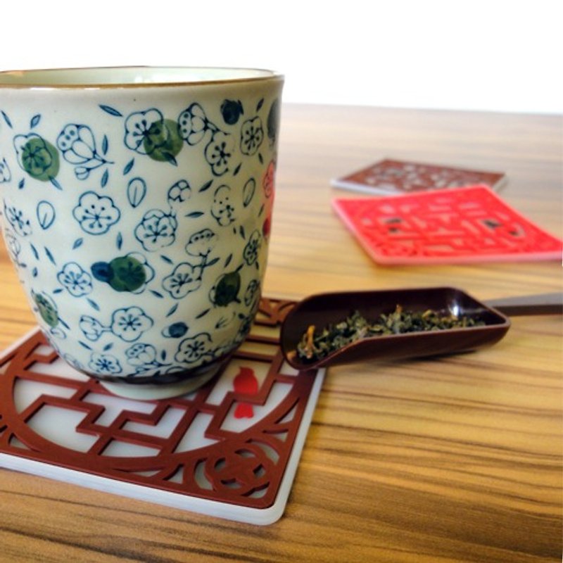 Kalo Chinese Grilles Cup Mat - ที่รองแก้ว - ซิลิคอน สีนำ้ตาล