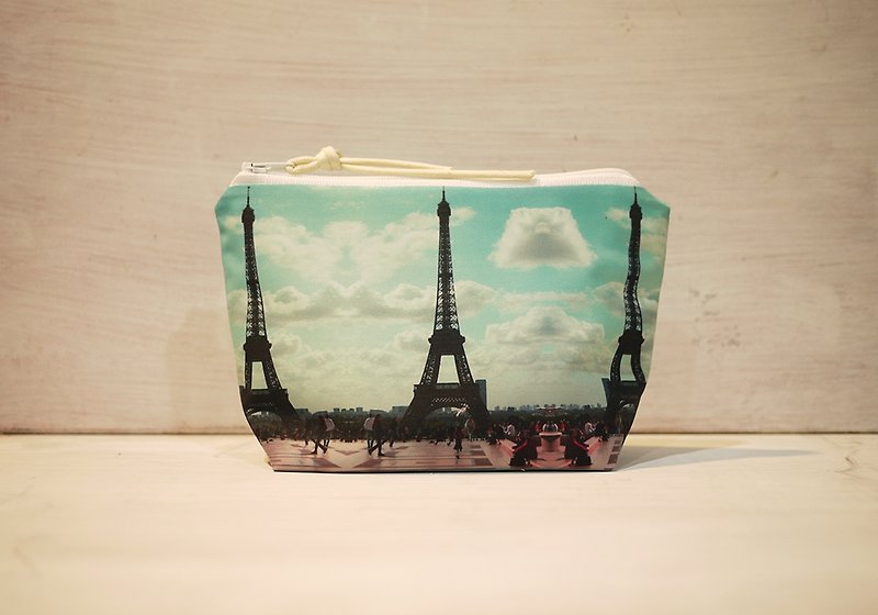 [Travel well] Dumpling cosmetic bag [Iron Tower] - Toiletry Bags & Pouches - Other Man-Made Fibers Blue