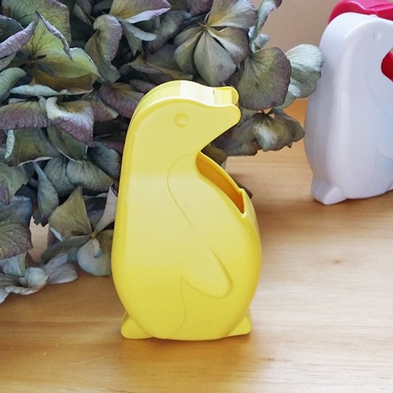 NICHIBAN 企鵝先生 膠帶台【奶油黃 (CT-15PCY)】 - 其他 - 塑膠 黃色