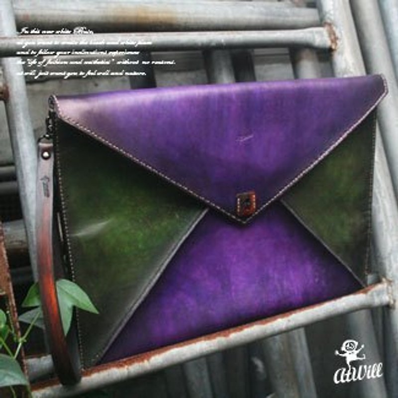 Atwill / Tim Burton. Envelope bag / handmade original brush color cow leather cl - Clutch Bags - Genuine Leather Purple
