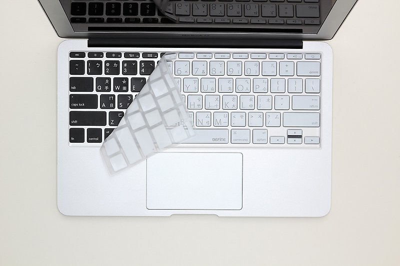 BF Apple MacBook Air 11 Chinese keyboard protective film - black on white background 8803305222399 - เคสแท็บเล็ต - วัสดุอื่นๆ ขาว