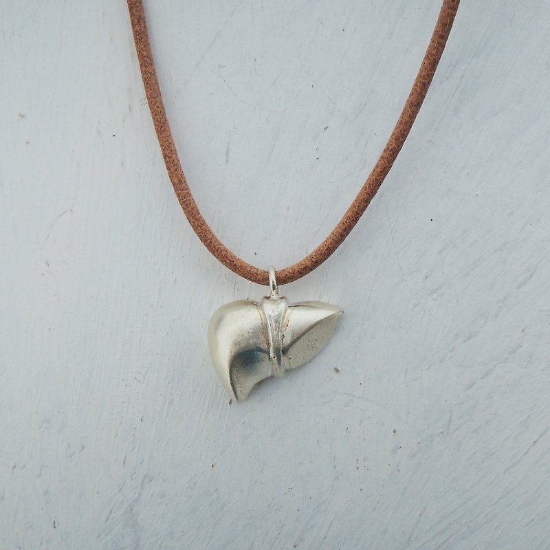 organs - liver silver pendant with leather necklace - สร้อยคอ - โลหะ สีเทา