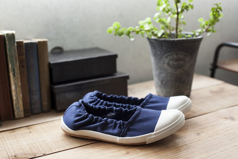 Meet the summer FIT Classical blue (JAP23.5 = EUR37 left) (Doll Shoes / Canvas Shoes / Lazy / casual shoes) National casual shoes Taiwan good Southgate South Gate - Women's Casual Shoes - Other Materials Blue