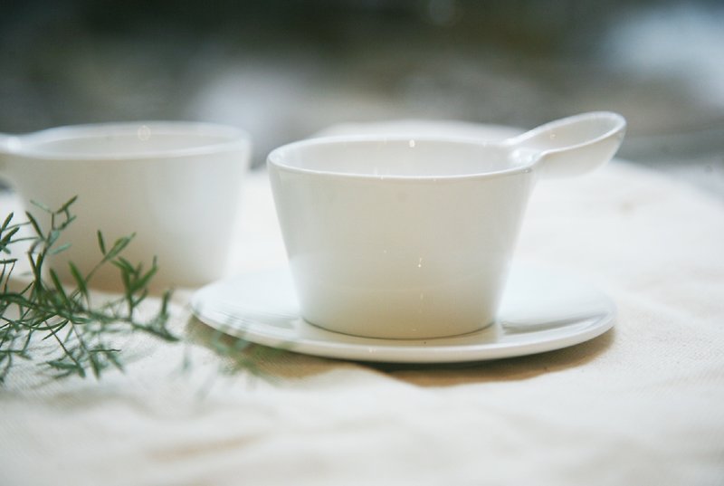 DULTON White Porcelain Coffee Pair Cups - แก้วมัค/แก้วกาแฟ - เครื่องลายคราม 