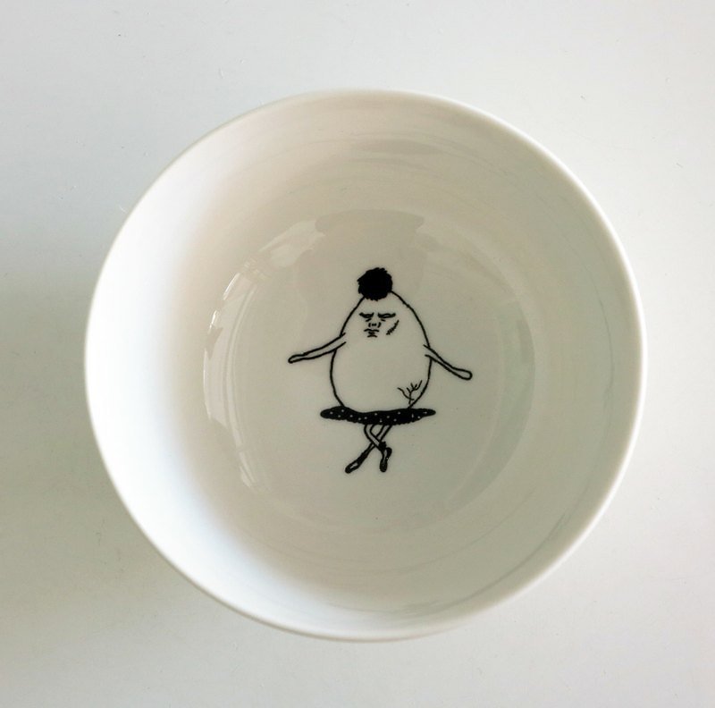 Dear EGG ballerina rice bowl - Bowls - Porcelain White