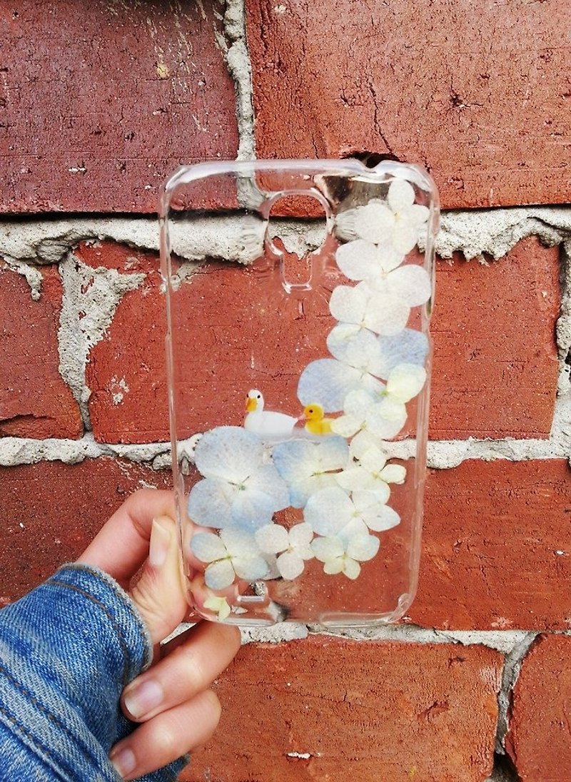 [Lost and find the flowers] duck phone case Phone Case - Phone Cases - Other Metals Blue