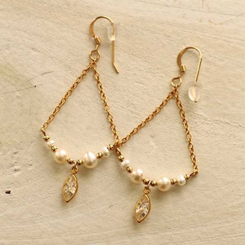 Earrings, freshwater pearls and 14KGF + cubic zirconia sharp earrings, Jolie Pr01 - Earrings & Clip-ons - Other Metals White
