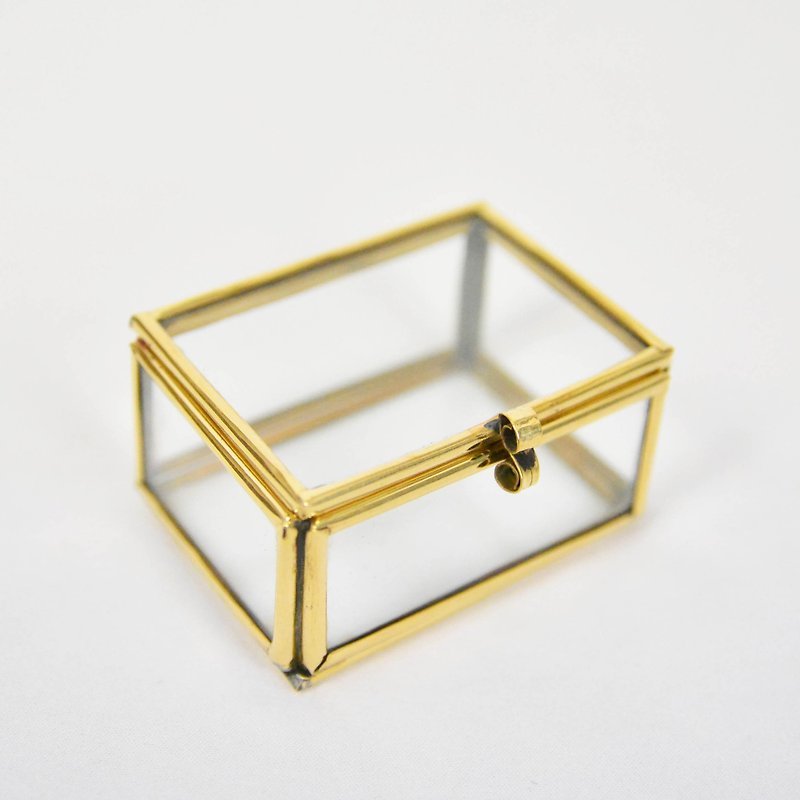 祖母の小さなガラスの箱_ _フェアトレード - 置物 - ガラス ゴールド