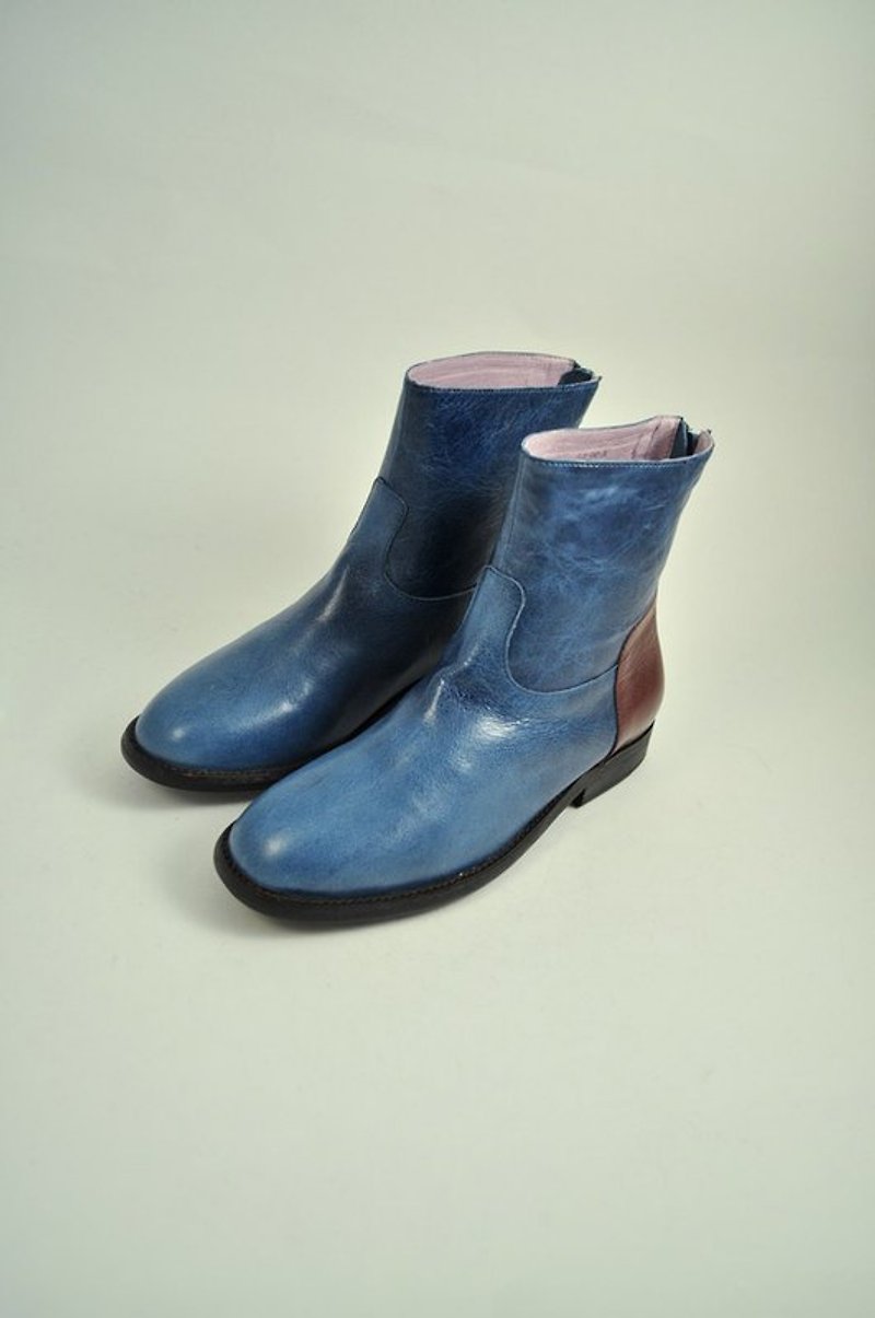 請 靴靴 對不起．太空漫遊青花瓷短靴 - Women's Casual Shoes - Genuine Leather Blue