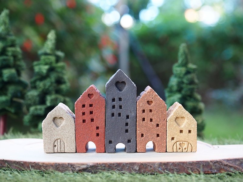 Simple Village] [small village hand-made pottery small house / love --5 pcs / group (four Jie window can be any combination) - Items for Display - Other Materials 