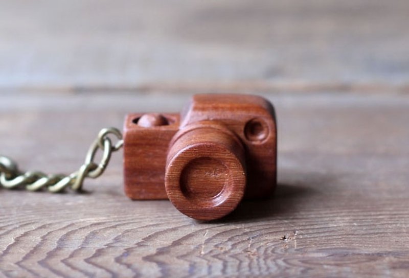 Mini wooden camera ▣ keychain - Charms - Wood Orange