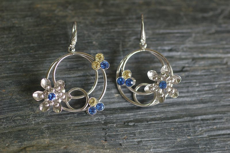 She Shines [xi] Shuangmianjiaowa Buy (double-sided design earrings) - Earrings & Clip-ons - Other Metals Gray