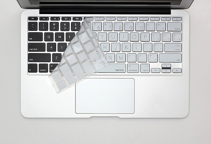 BEFINE MacBook Air 11專用鍵盤保護膜（KUSO英文Lion版） 白底黑字 (8809305221101)此版無注音 - 平板/電腦保護殼/保護貼 - 其他材質 白色
