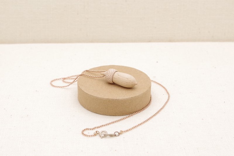 no.012 - Wood carving acorn pendant (B-13) - สร้อยคอ - ไม้ ขาว