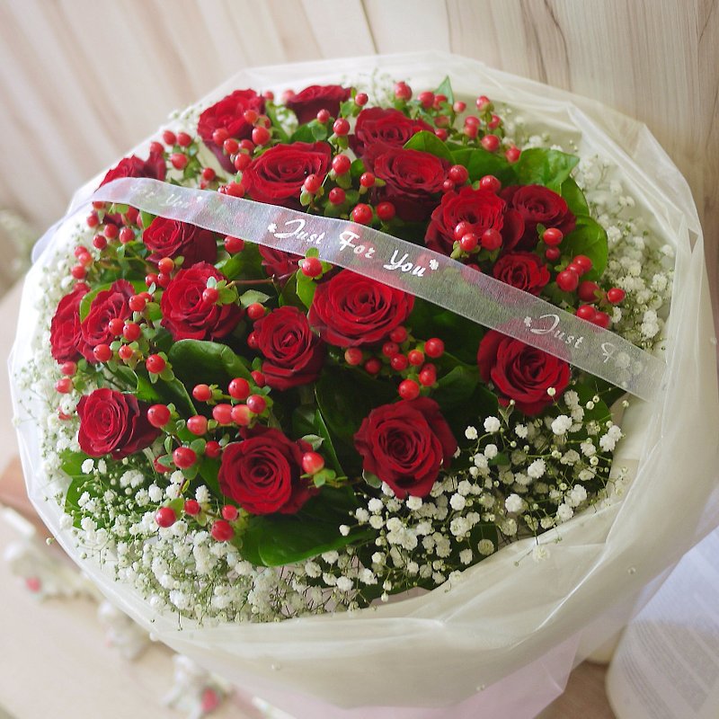 IDUN Flower red rose bouquet (only available for picking in Tainan) - ช่อดอกไม้แห้ง - พืช/ดอกไม้ สีแดง