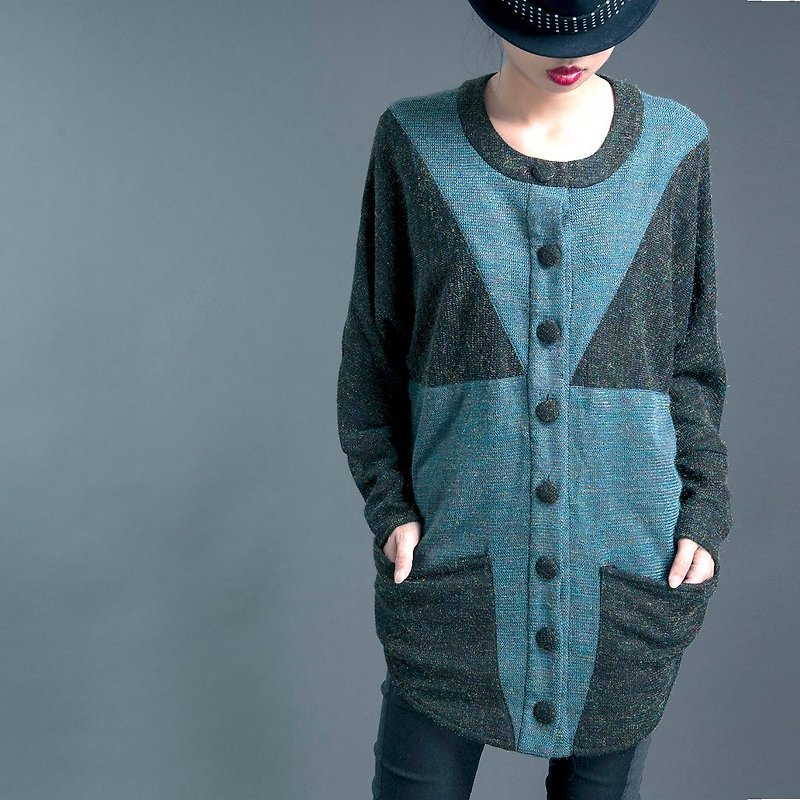 【Coat】圓型拼接外罩黑+藍 - 女大衣/外套 - 其他材質 藍色