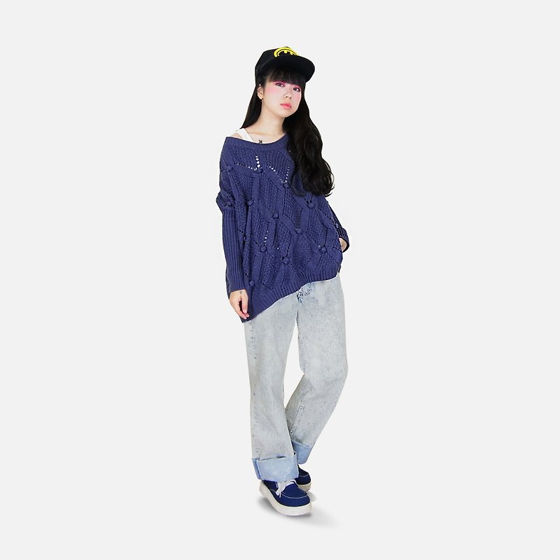 A‧PRANK: DOLLY :: VINTAGE retro with wide collar blue-purple textured three-dimensional balls big Lingge sweater - Women's Sweaters - Other Materials 