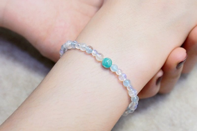 Natural seawater sapphire x moonstone x Tianhe stone bracelet J58.Eudora - สร้อยข้อมือ - เครื่องเพชรพลอย 